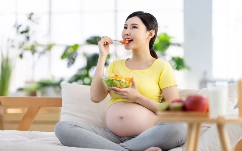 huong dan cam nang cham soc da cho ba bau an toan va khoa hoc trong thai ky