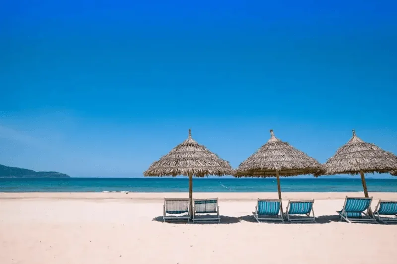 Lên kế hoạch sớm và đặt vé qua các ứng dụng trực tuyến giúp bạn tiết kiệm đáng kể chi phí chuyến đi.